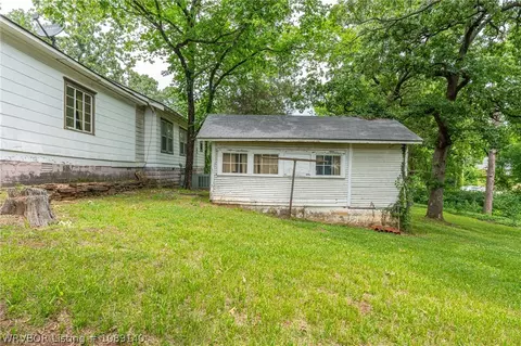 Exterior - 4716 Free Ferry Rd, Fort Smith, AR 72903 photo 7 of 26