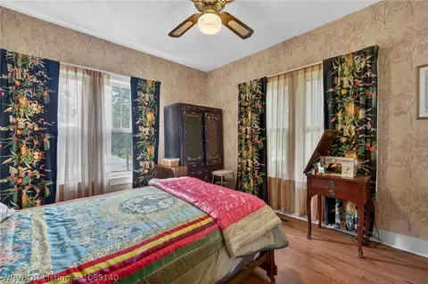 Bedroom - 4716 Free Ferry Rd, Fort Smith, AR 72903 photo 5 of 7