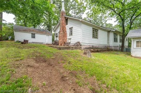 Exterior - 4716 Free Ferry Rd, Fort Smith, AR 72903 photo 6 of 26