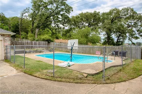 Exterior - 6920 Riviera Dr, Fort Smith, AR 72903 photo 10 of 16