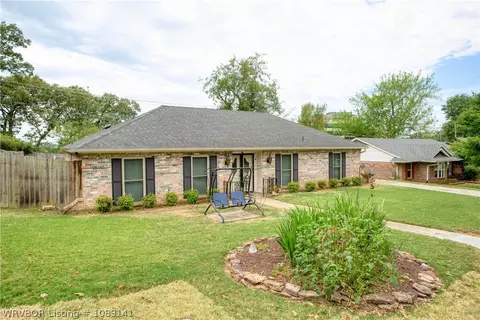 6920 Riviera Dr, Fort Smith, AR 72903