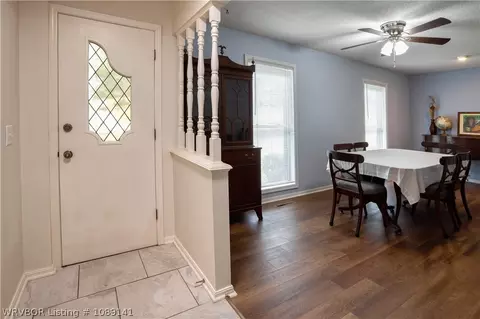 Entry Way - 6920 Riviera Dr, Fort Smith, AR 72903 photo 1 of 1