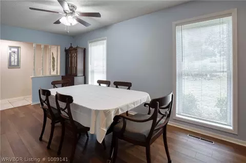 Dining - 6920 Riviera Dr, Fort Smith, AR 72903 photo 2 of 2