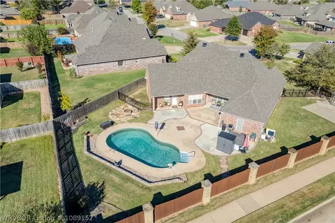 View/Area - 8700 Lakeside Way, Fort Smith, AR 72903 photo 3 of 10