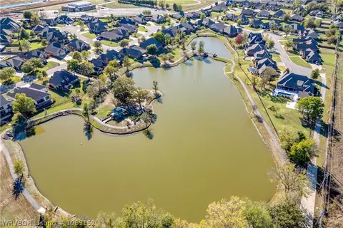 View/Area - 8700 Lakeside Way, Fort Smith, AR 72903 photo 7 of 10