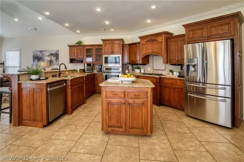 Kitchen - 8700 Lakeside Way, Fort Smith, AR 72903 photo 1 of 3