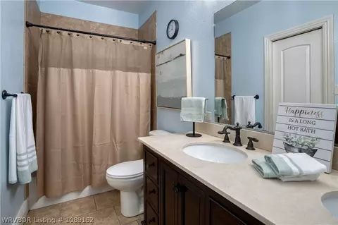 Bath - 8700 Lakeside Way, Fort Smith, AR 72903 photo 5 of 6