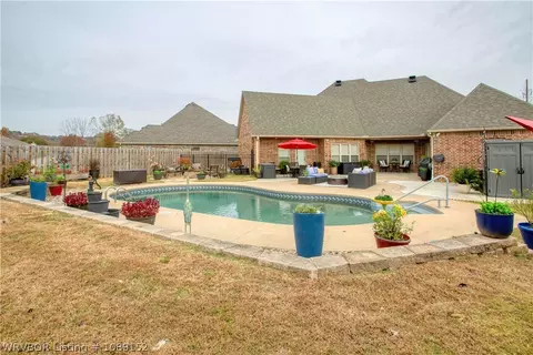 Exterior - 8700 Lakeside Way, Fort Smith, AR 72903 photo 5 of 19