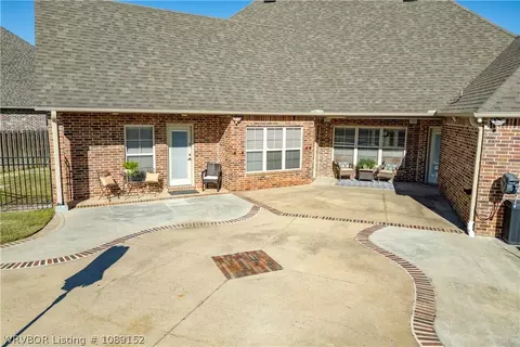 Exterior - 8700 Lakeside Way, Fort Smith, AR 72903 photo 6 of 9