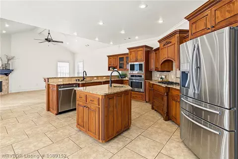 Kitchen - 8700 Lakeside Way, Fort Smith, AR 72903 photo 3 of 3