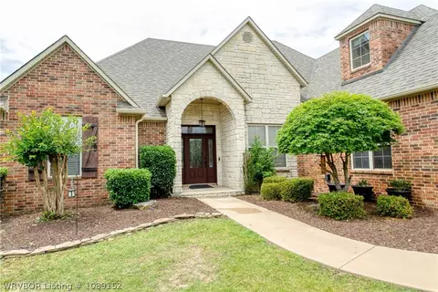 Exterior - 8700 Lakeside Way, Fort Smith, AR 72903 photo 3 of 19