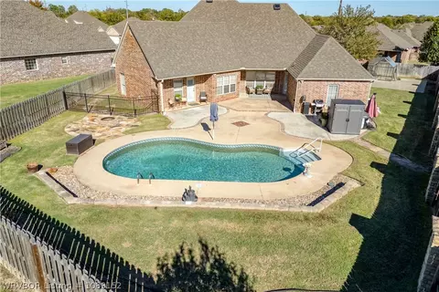 Exterior - 8700 Lakeside Way, Fort Smith, AR 72903 photo 4 of 9