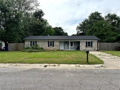 7824 Colony Ln, Fort Smith, AR 72908