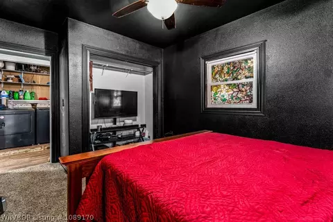 Bedroom - 1114 Crescent Dr, Paris, AR 72855 photo 3 of 8