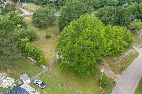 View/Area - 1114 Crescent Dr, Paris, AR 72855 photo 3 of 16