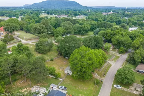 View/Area - 1114 Crescent Dr, Paris, AR 72855 photo 12 of 16