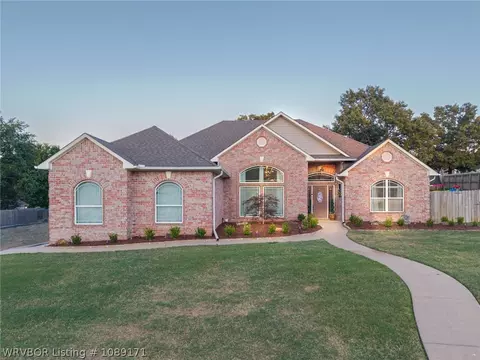 810 Woodland Way, Greenwood, AR 72936