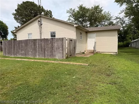 7125 Texas Rd, Fort Smith, AR 72914