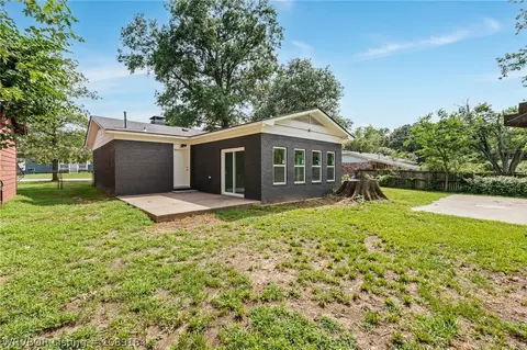 Exterior - 12 Candlestick Ln, Fort Smith, AR 72908 photo 5 of 10
