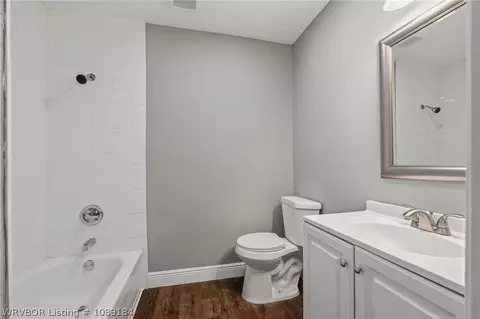 Bath - 12 Candlestick Ln, Fort Smith, AR 72908 photo 3 of 3