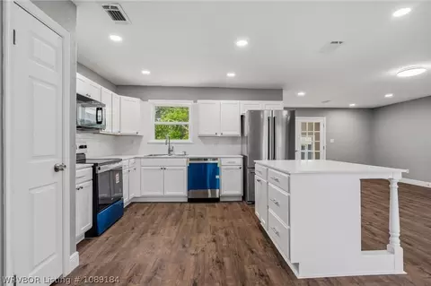 Kitchen - 12 Candlestick Ln, Fort Smith, AR 72908 photo 1 of 2