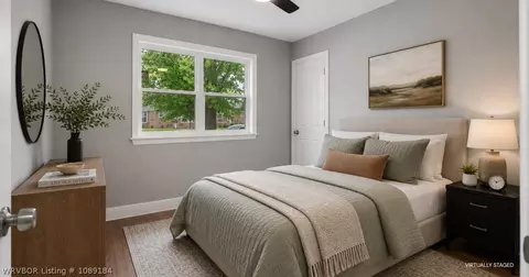 Bedroom - 12 Candlestick Ln, Fort Smith, AR 72908 photo 2 of 7