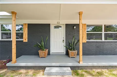 Exterior - 12 Candlestick Ln, Fort Smith, AR 72908 photo 2 of 7