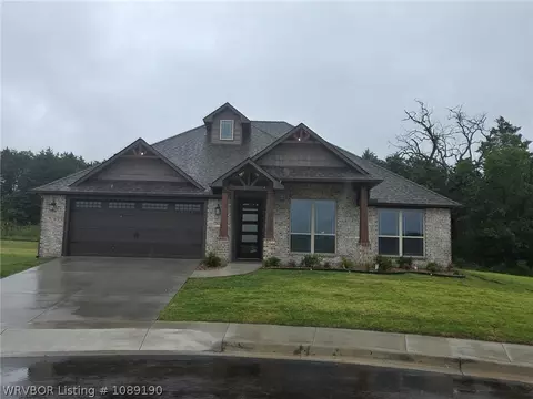 2830 Betty Jo Pl, Van Buren, AR 72956