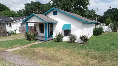 308 Peters St, Poteau, OK 74953