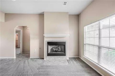 Living - 215 Skagway Ln, Barling, AR 72923 photo 3 of 3