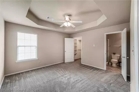 Bedroom - 215 Skagway Ln, Barling, AR 72923 photo 5 of 6