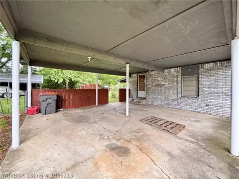 Exterior - 415 N Vine St, Hackett, AR 72937 photo 19 of 21