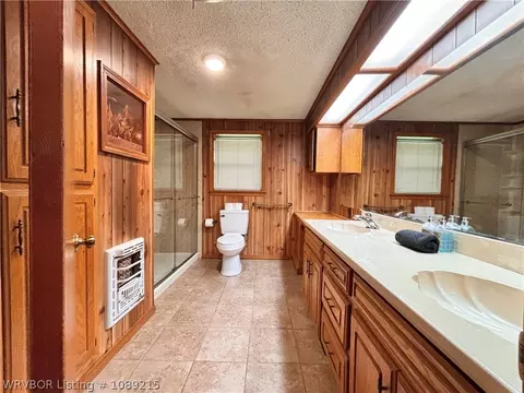 Bath - 415 N Vine St, Hackett, AR 72937 photo 1 of 8