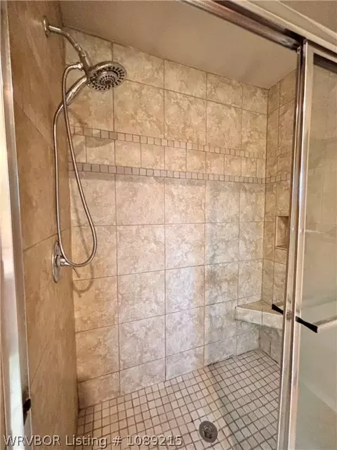 Bath - 415 N Vine St, Hackett, AR 72937 photo 8 of 8