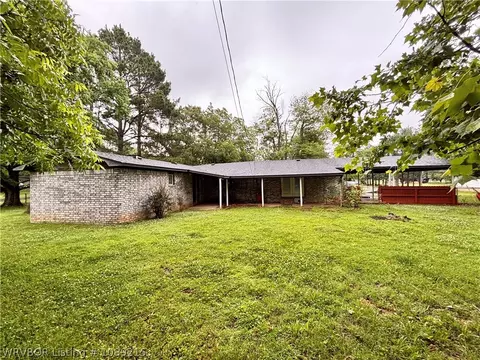 Exterior - 415 N Vine St, Hackett, AR 72937 photo 12 of 21