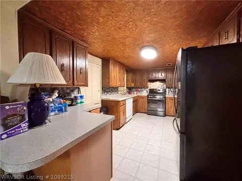 Kitchen - 415 N Vine St, Hackett, AR 72937 photo 2 of 7