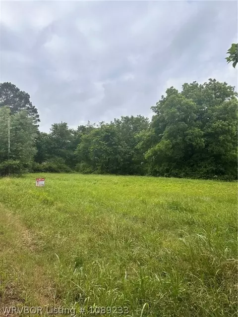 201 N Plum St, Hackett, AR 72937