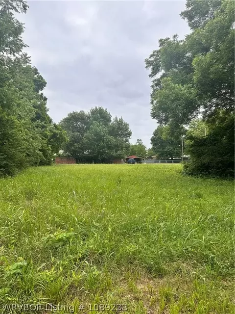 201 N Plum St, Hackett, AR 72937 photo 4