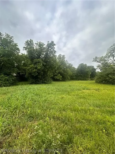 201 N Plum St, Hackett, AR 72937 photo 2
