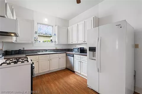 Kitchen - 1116 S 20th St, Fort Smith, AR 72901 photo 1 of 2