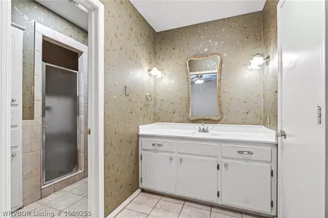 Bath - 2020 S 71st St, Fort Smith, AR 72903 photo 2 of 4