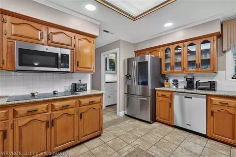 Kitchen - 605 N 7th St, Paris, AR 72855 photo 1 of 5
