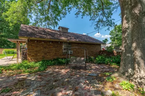 Exterior - 605 N 7th St, Paris, AR 72855 photo 10 of 16