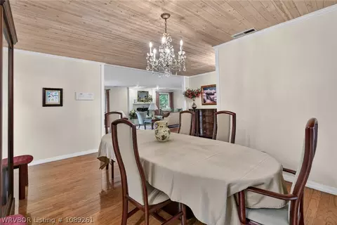 Dining - 605 N 7th St, Paris, AR 72855 photo 3 of 4