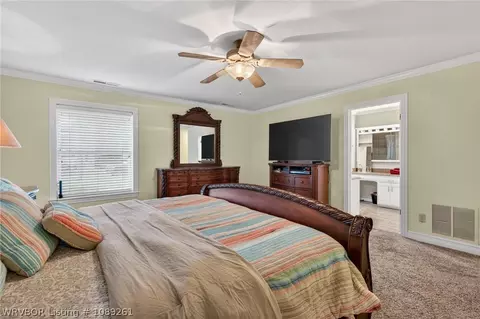Bedroom - 605 N 7th St, Paris, AR 72855 photo 8 of 10