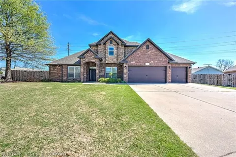4280 W Water Lilly Ct, Fayetteville, AR 72704
