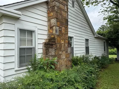 Exterior - 516 41st St, Fort Smith, AR 72903 photo 6 of 6