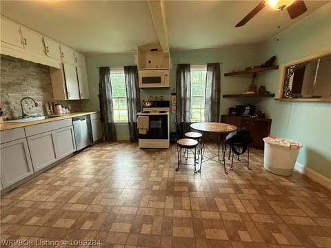 Kitchen - 505 Chism St, Paris, AR 72855 photo 3 of 3