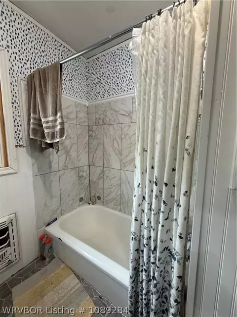 Bath - 505 Chism St, Paris, AR 72855 photo 2 of 2