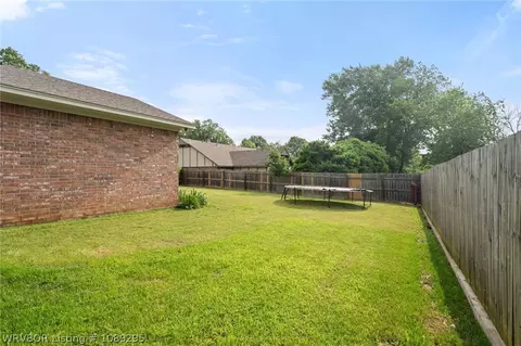 Exterior - 8106 Yorktown Rd, Fort Smith, AR 72903 photo 4 of 4